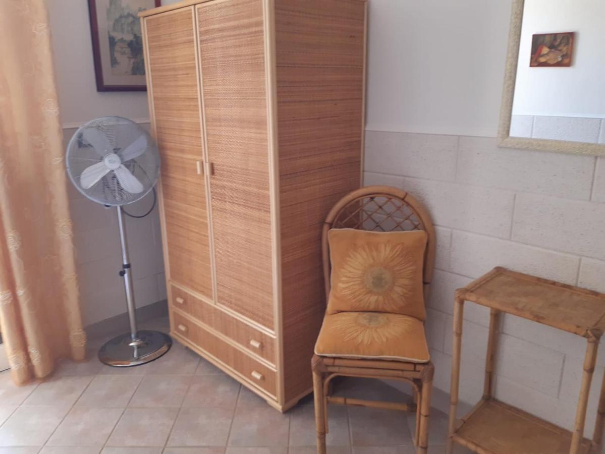 מרינה די פסקולוזה Casa Vacanza Rita מראה חיצוני תמונה
