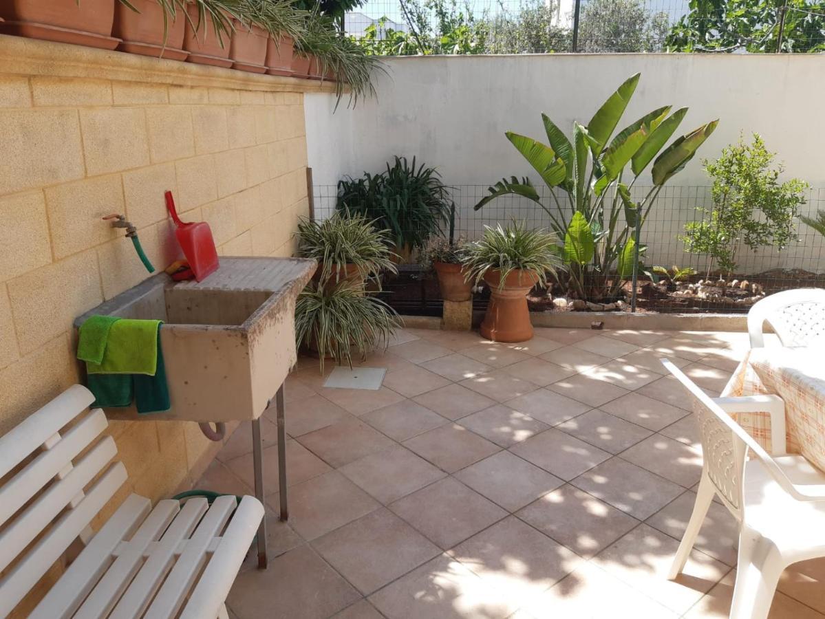 מרינה די פסקולוזה Casa Vacanza Rita מראה חיצוני תמונה