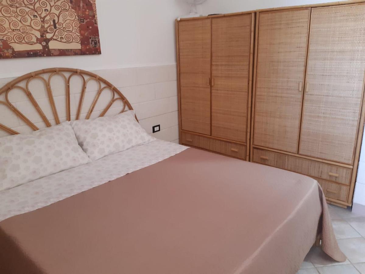 מרינה די פסקולוזה Casa Vacanza Rita מראה חיצוני תמונה