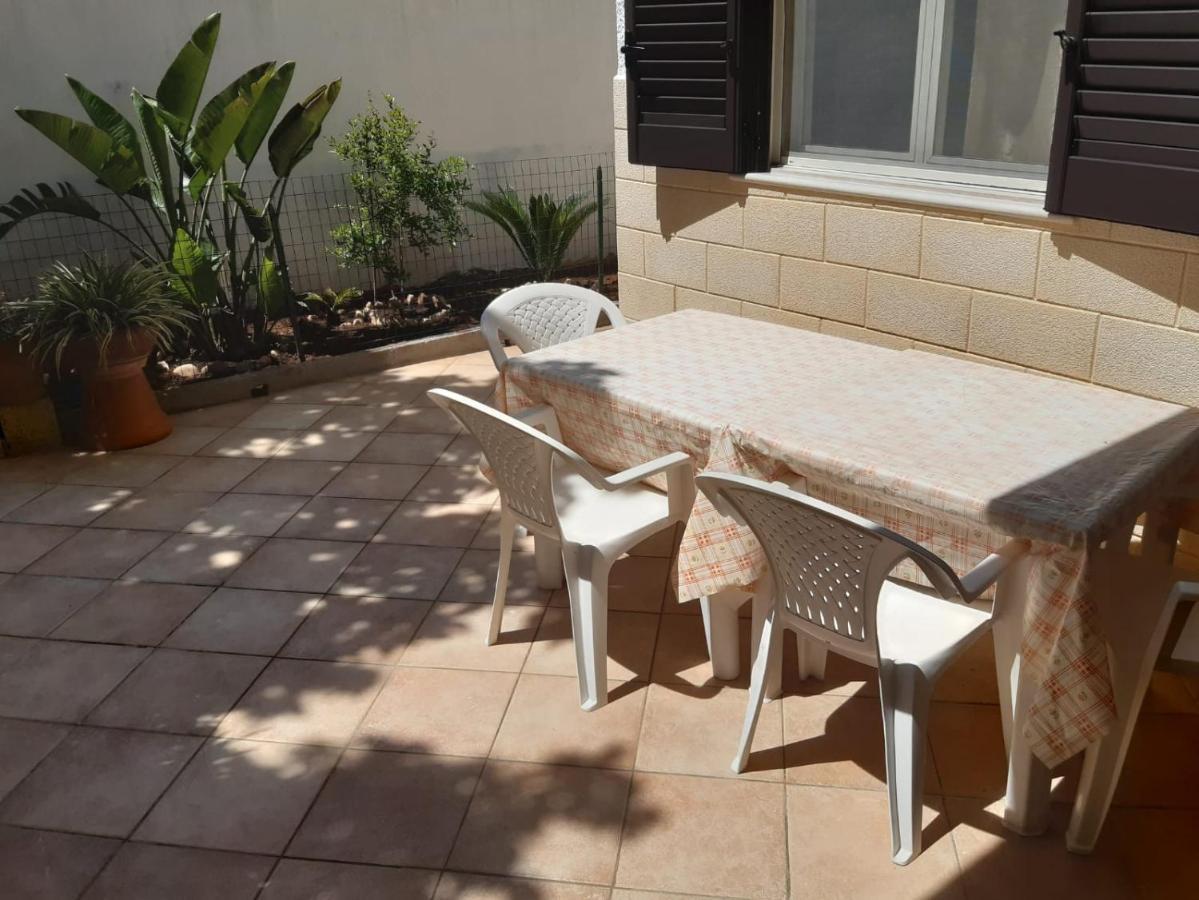 מרינה די פסקולוזה Casa Vacanza Rita מראה חיצוני תמונה