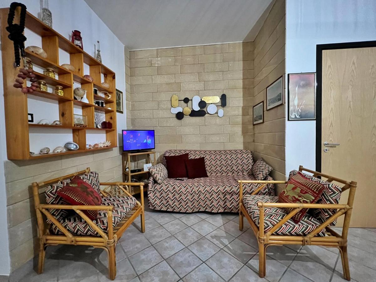 מרינה די פסקולוזה Casa Vacanza Rita מראה חיצוני תמונה